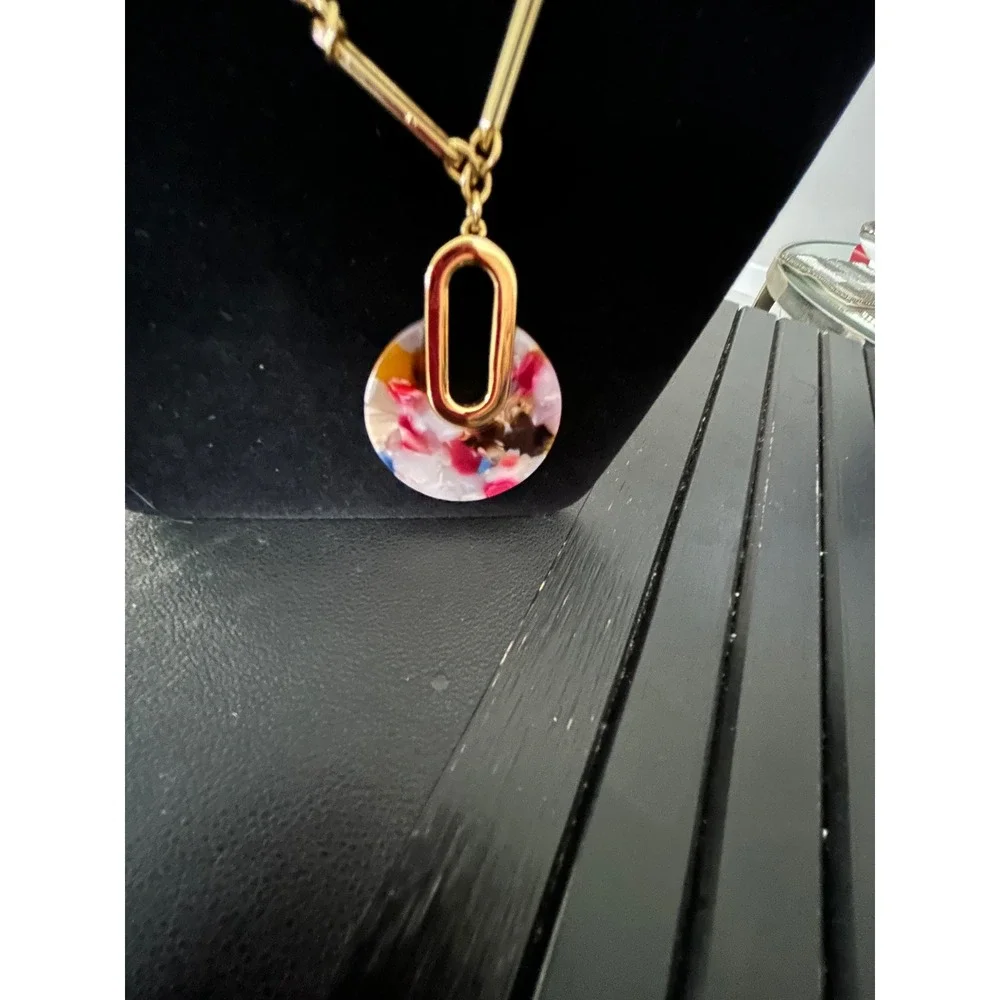 Talbots Gold Tone Paperclip Link Necklace Multi Color Resin Disc Pendant Toggle